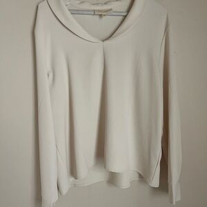MELLODAY Cream V-Neck Long Sleeve Top with Soft Draping
